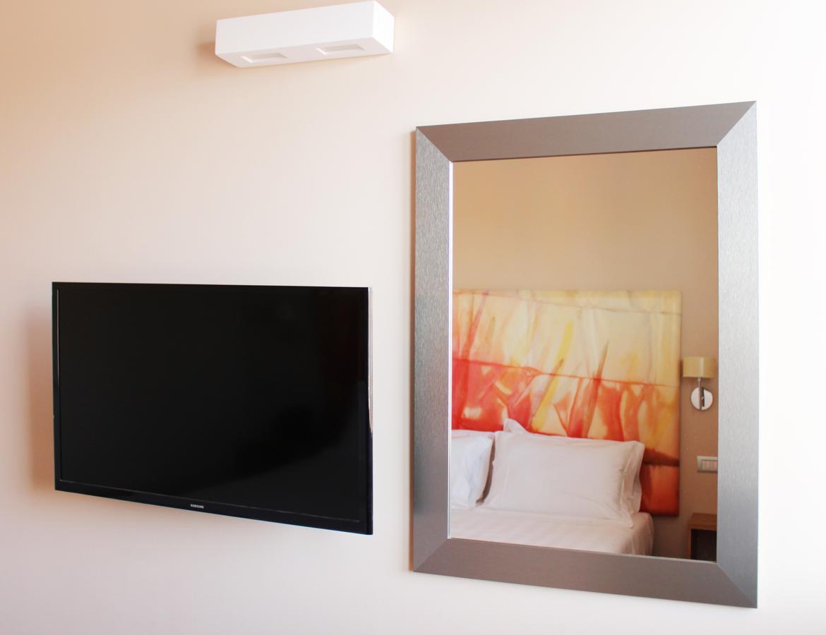 Dolcedorme Garni Hotel ปาร์มา ภายนอก รูปภาพ